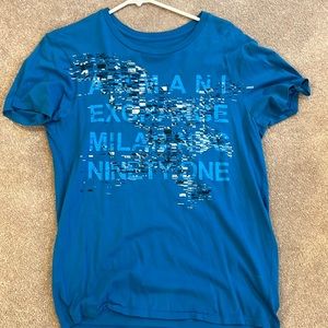 Armani exchange t-shirt size medium